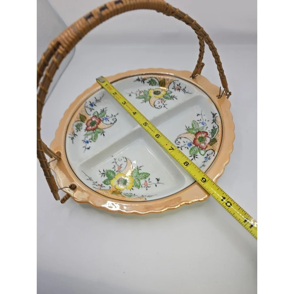 Made in Japan Round 4-Compartment Divided Dish Floral Wicker Handle 10 in